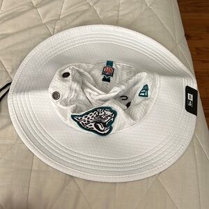 Men's Jacksonville Jaguars New Era White 2024 NFL Training Camp Bucket Hat NEW